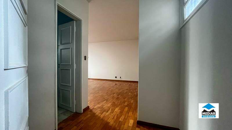 Casa à venda com 4 quartos, 510m² - Foto 4