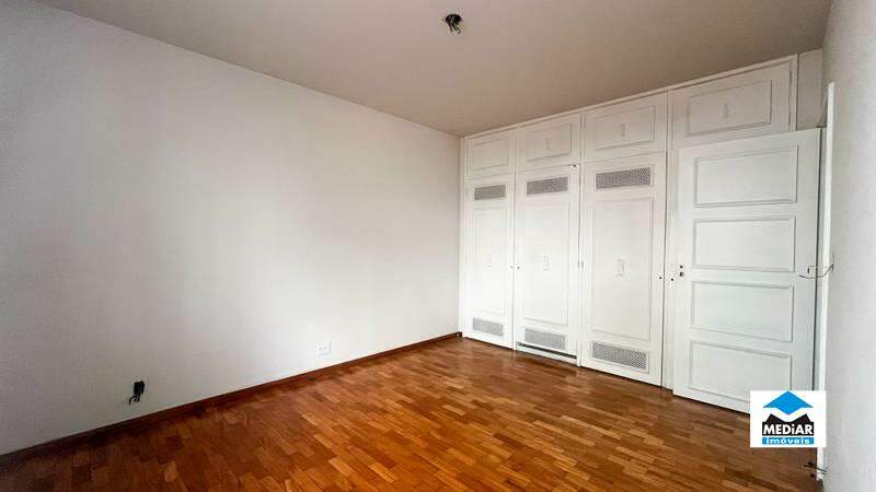 Casa à venda com 4 quartos, 510m² - Foto 7