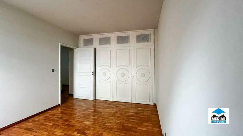 Casa à venda com 4 quartos, 510m² - Foto 8