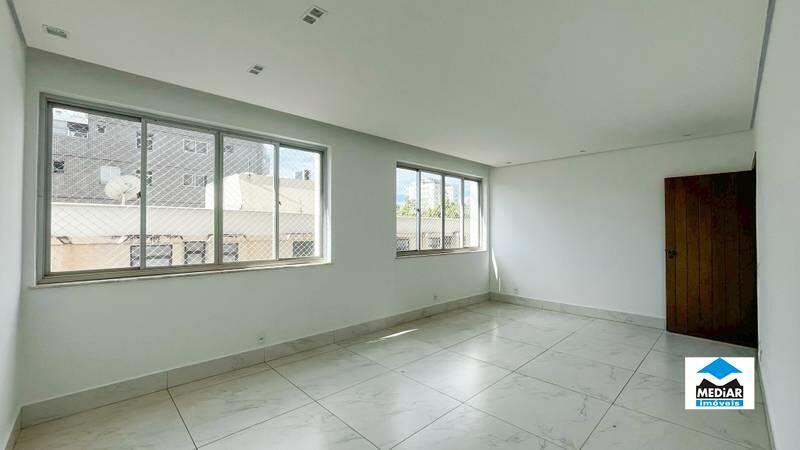 Apartamento à venda com 4 quartos, 118m² - Foto 1