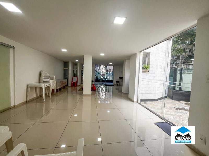 Apartamento à venda com 4 quartos, 118m² - Foto 2