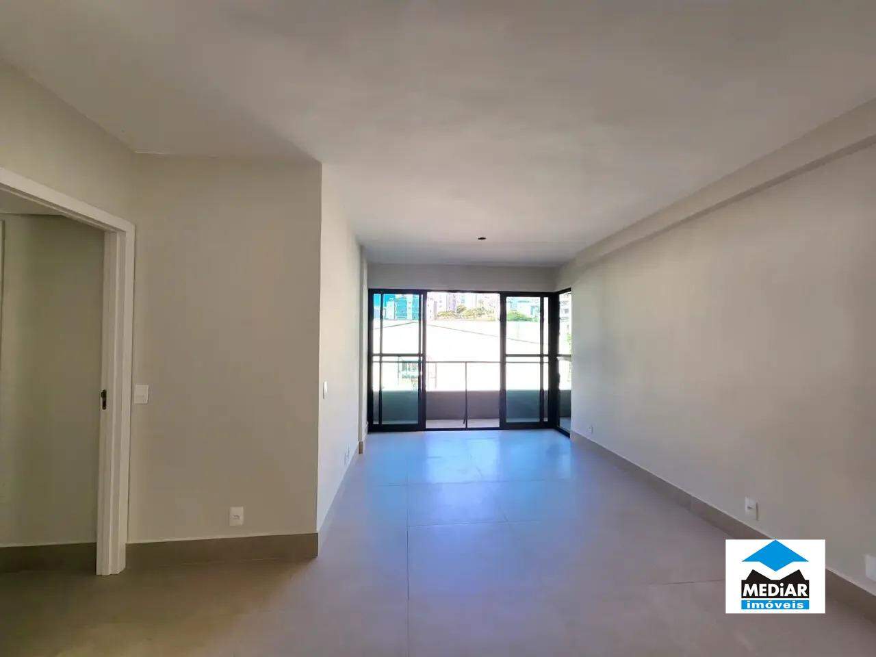 Apartamento à venda com 3 quartos, 85m² - Foto 1