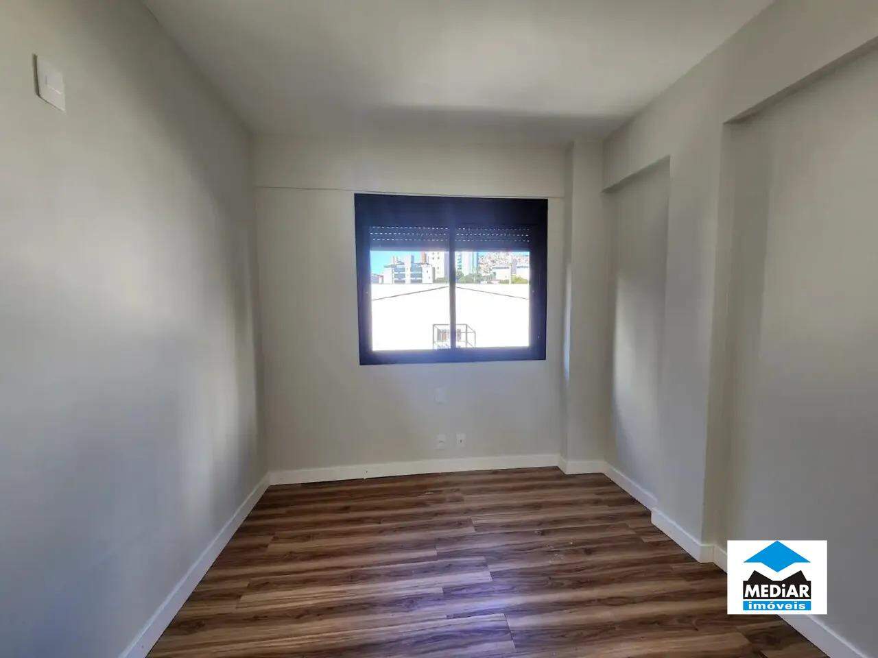 Apartamento à venda com 3 quartos, 85m² - Foto 14