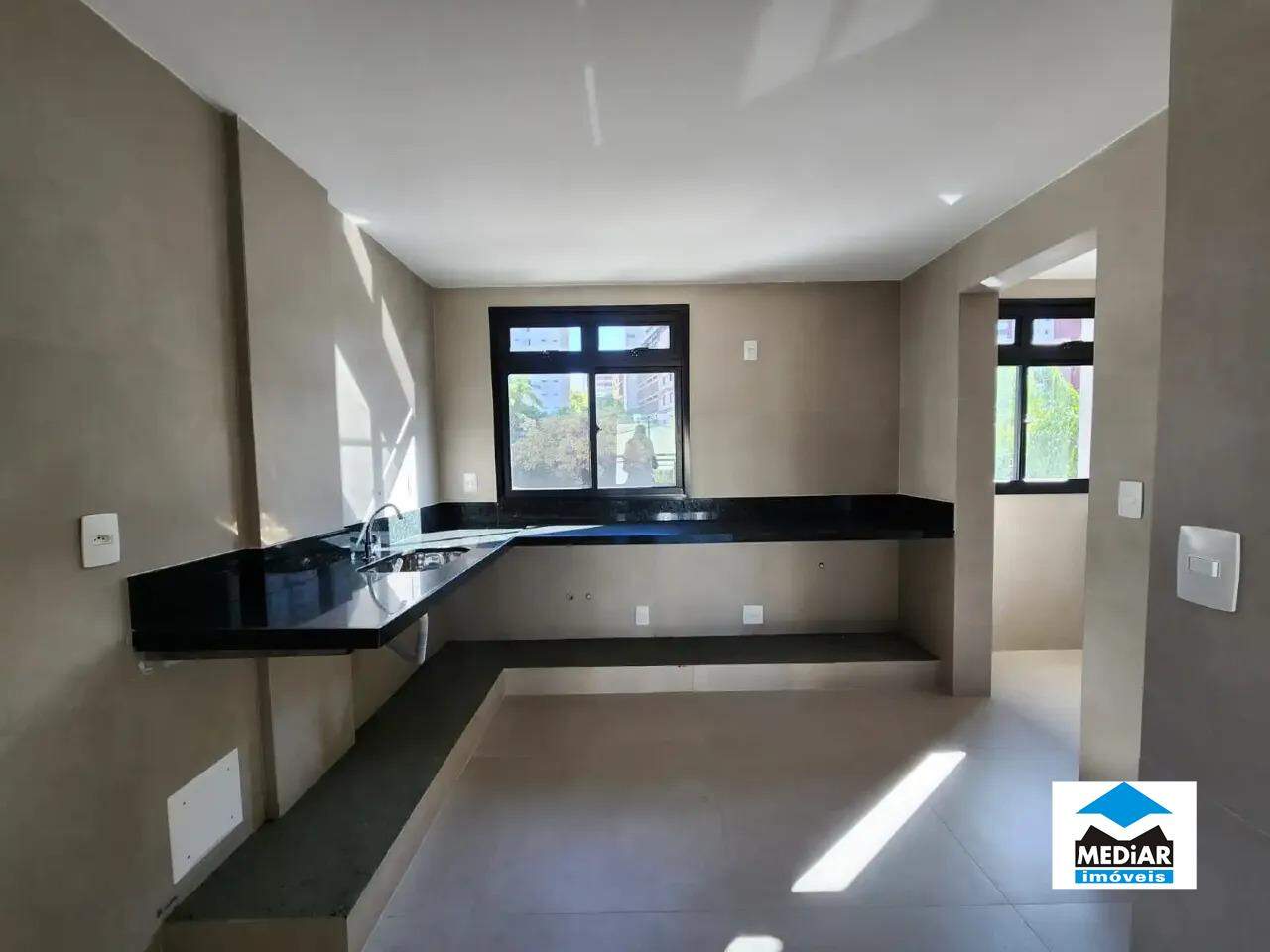 Apartamento à venda com 3 quartos, 85m² - Foto 17