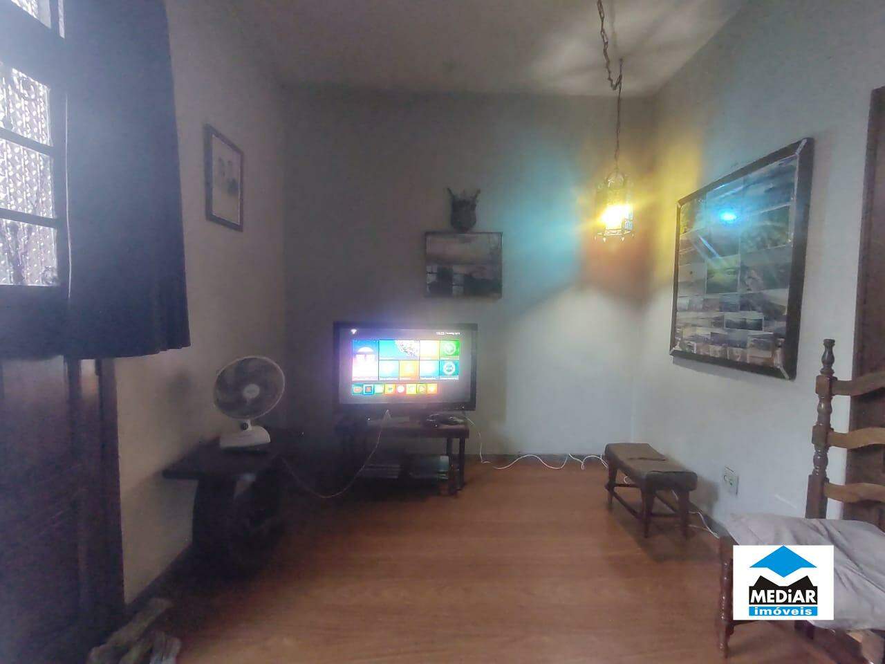 Casa para alugar com 4 quartos, 298m² - Foto 4