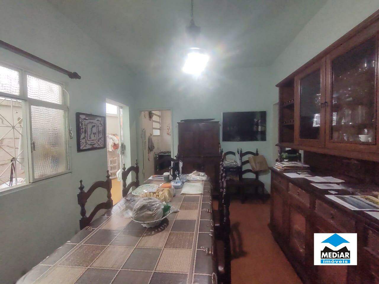 Casa para alugar com 4 quartos, 298m² - Foto 8