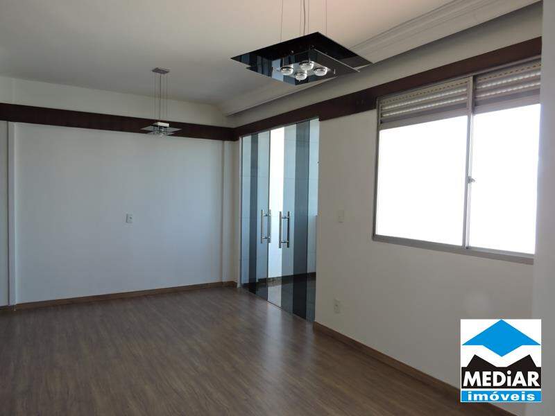 Apartamento à venda com 3 quartos, 88m² - Foto 3