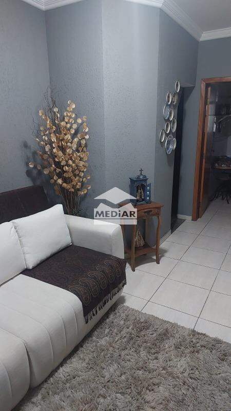 Apartamento à venda com 3 quartos, 95m² - Foto 5