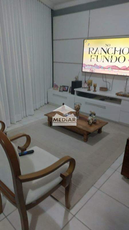 Apartamento à venda com 3 quartos, 95m² - Foto 6