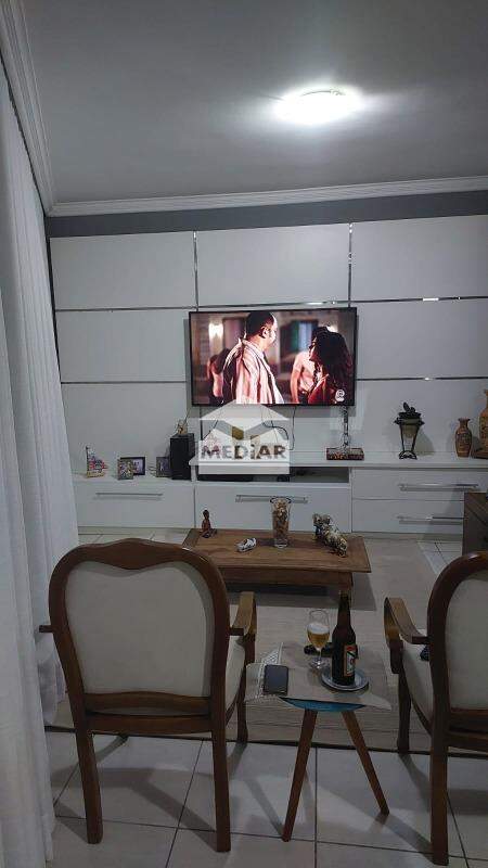 Apartamento à venda com 3 quartos, 95m² - Foto 7
