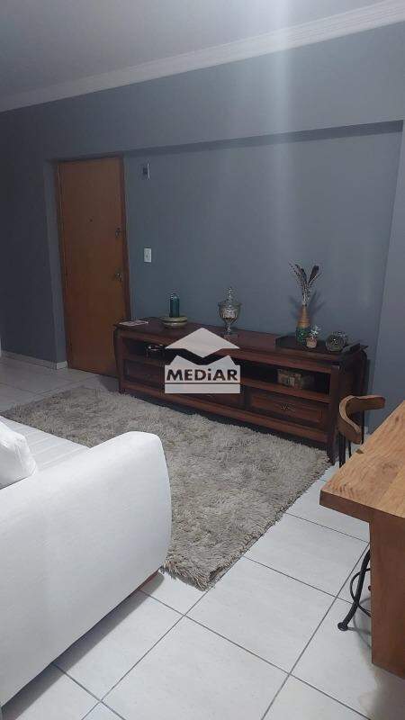 Apartamento à venda com 3 quartos, 95m² - Foto 3