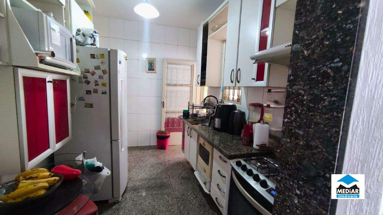 Casa à venda com 3 quartos, 144m² - Foto 6