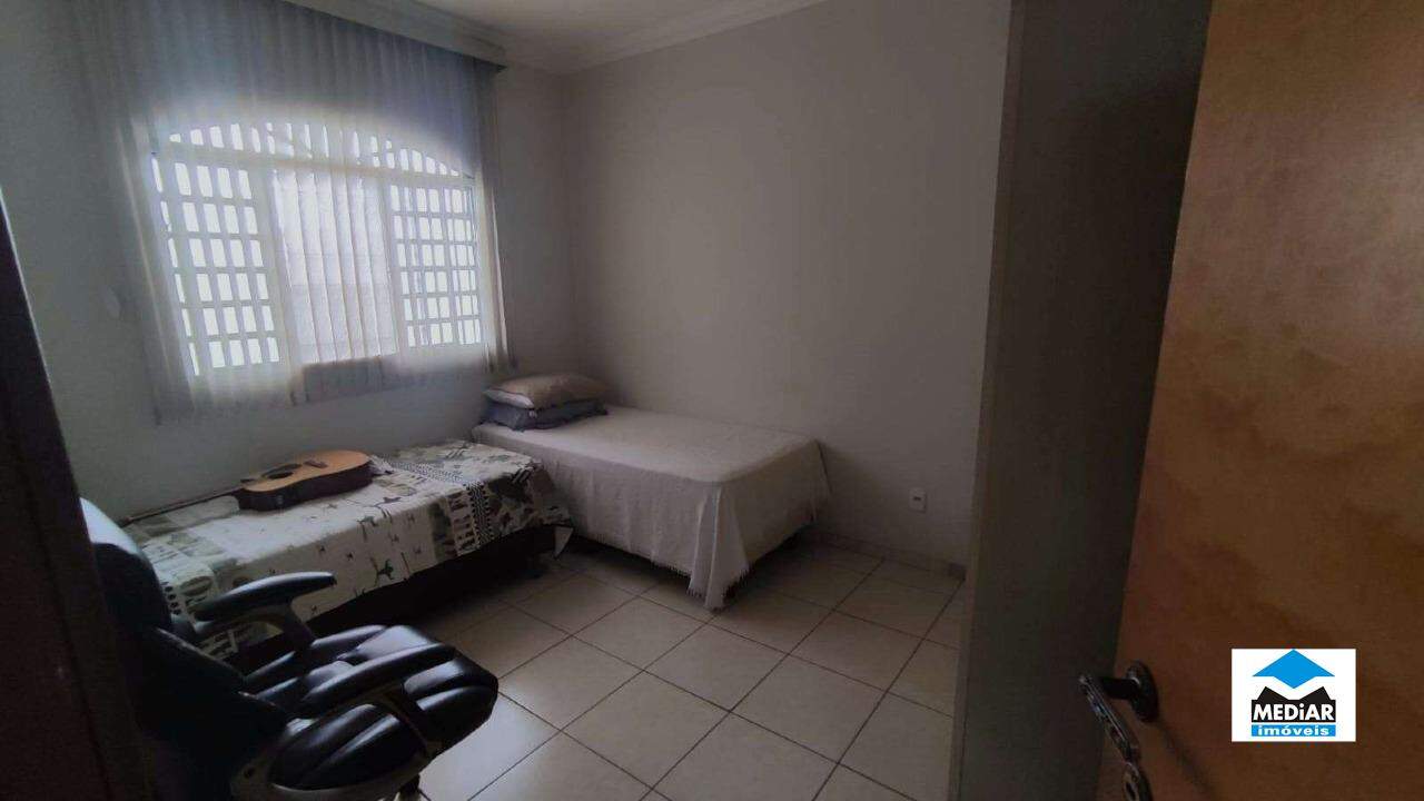 Casa à venda com 3 quartos, 144m² - Foto 10