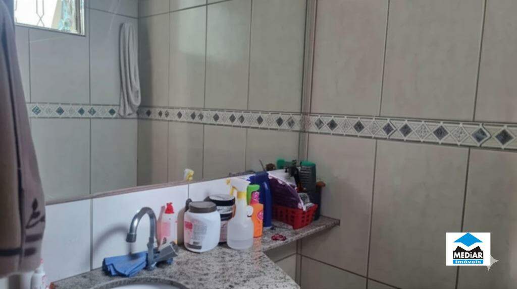 Casa à venda com 3 quartos, 150m² - Foto 11