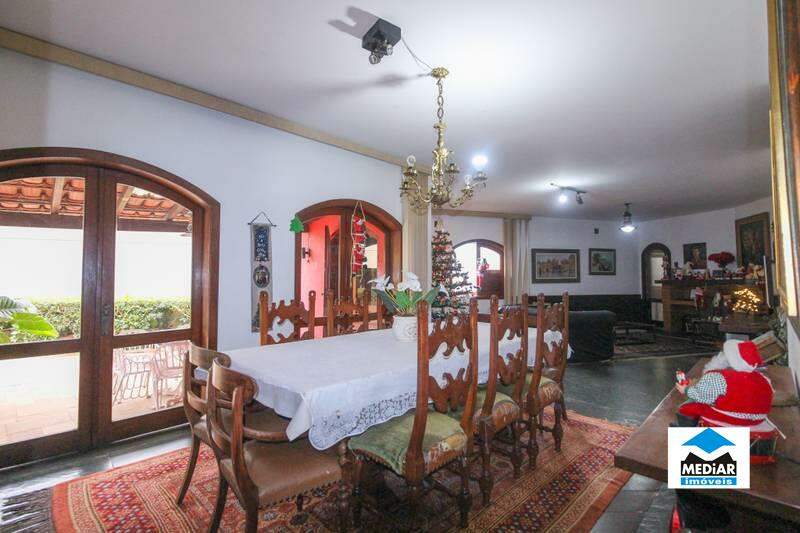 Casa à venda com 5 quartos, 550m² - Foto 10