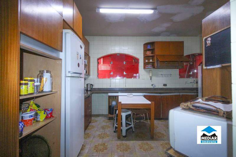 Casa à venda com 5 quartos, 550m² - Foto 14