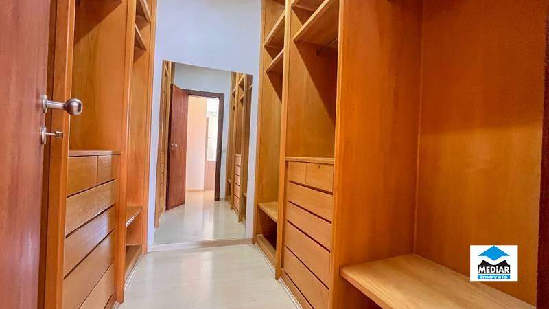 Apartamento à venda com 4 quartos, 256m² - Foto 12
