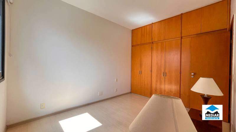 Apartamento à venda com 4 quartos, 256m² - Foto 20