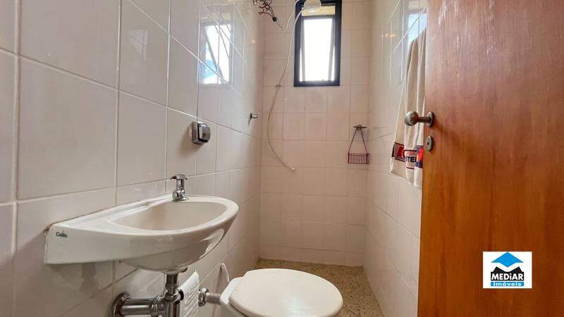 Apartamento à venda com 4 quartos, 256m² - Foto 25