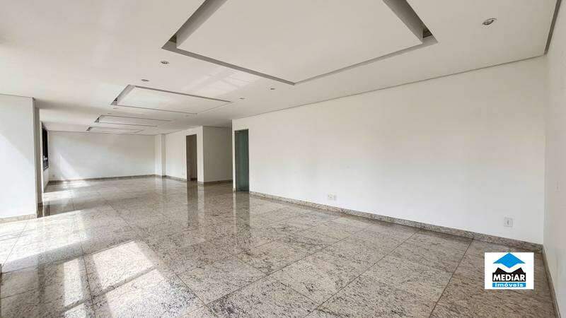 Apartamento à venda com 4 quartos, 256m² - Foto 8