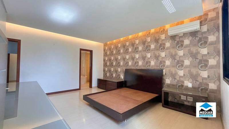 Apartamento à venda com 4 quartos, 256m² - Foto 9