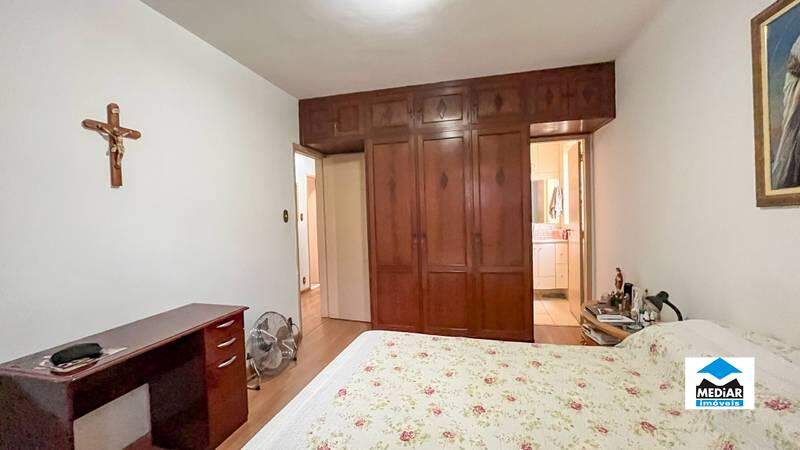 Apartamento à venda com 3 quartos, 120m² - Foto 7
