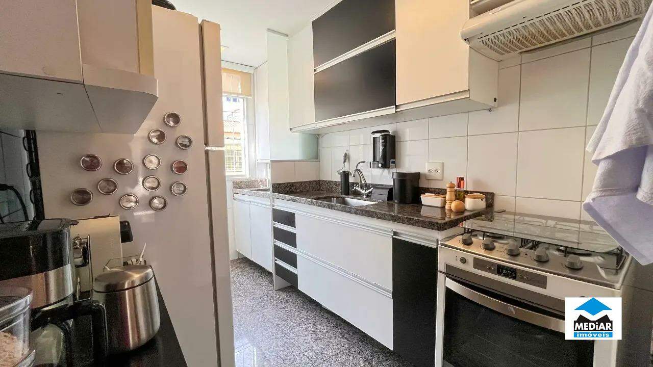 Apartamento à venda com 3 quartos, 98m² - Foto 18