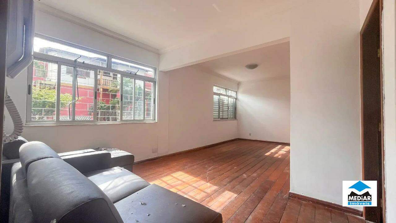 Apartamento à venda com 4 quartos, 120m² - Foto 2
