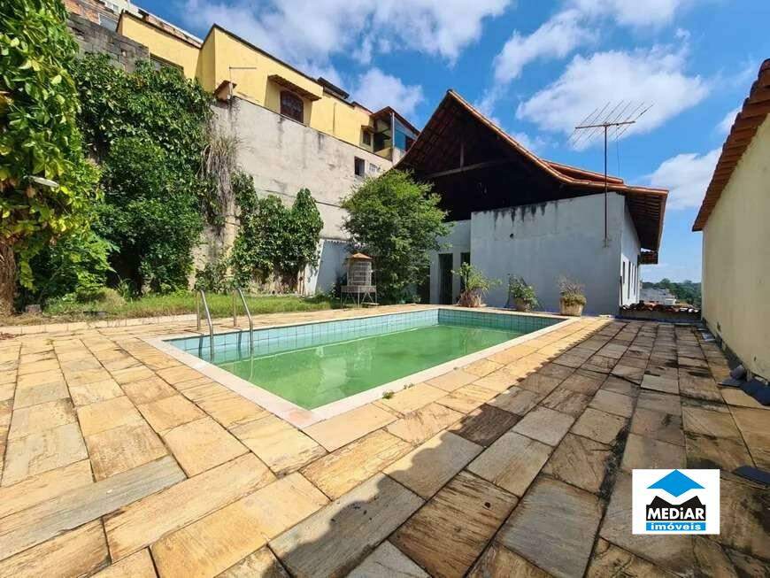 Casa à venda com 3 quartos, 336m² - Foto 13