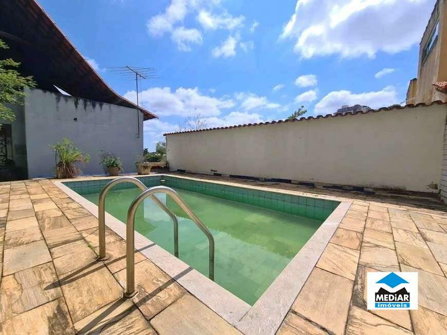 Casa à venda com 3 quartos, 336m² - Foto 14