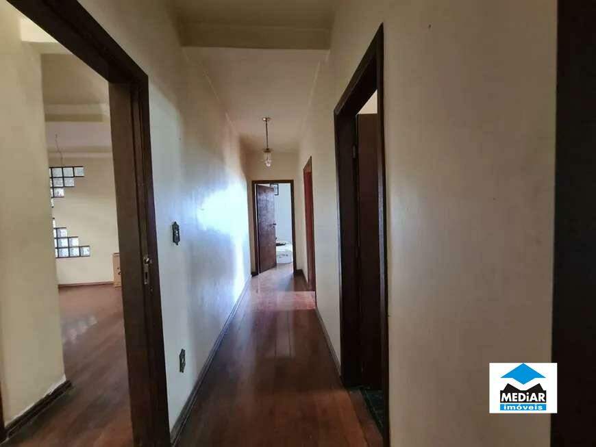 Casa à venda com 3 quartos, 336m² - Foto 6