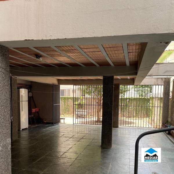 Casa à venda com 4 quartos, 273m² - Foto 12