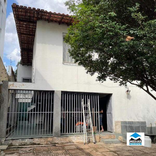 Casa à venda com 4 quartos, 273m² - Foto 13