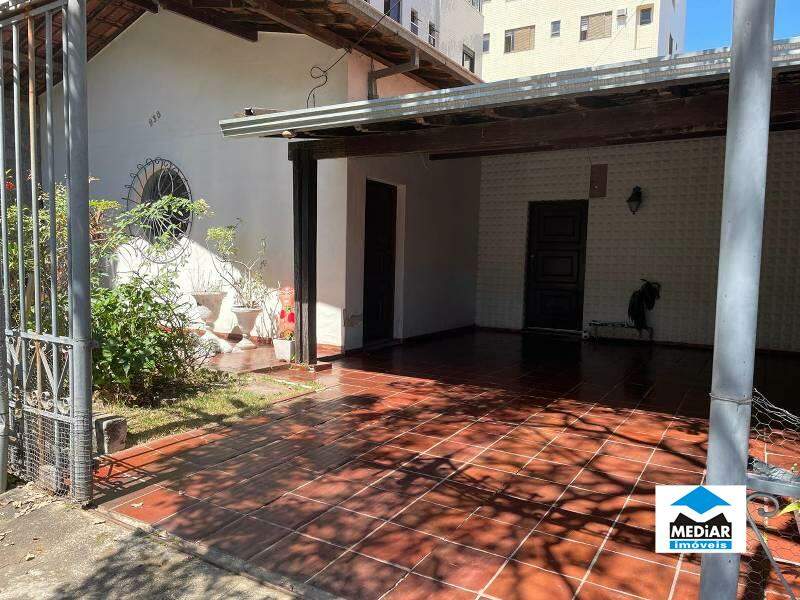 Casa à venda com 4 quartos, 273m² - Foto 16
