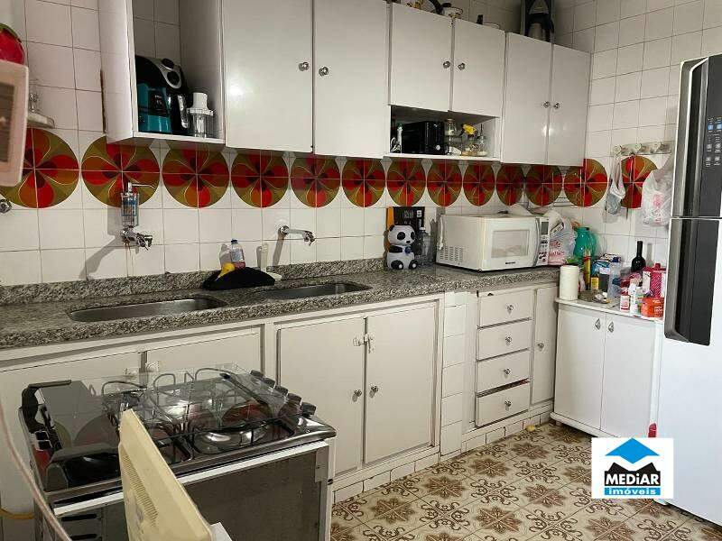 Casa à venda com 4 quartos, 273m² - Foto 17