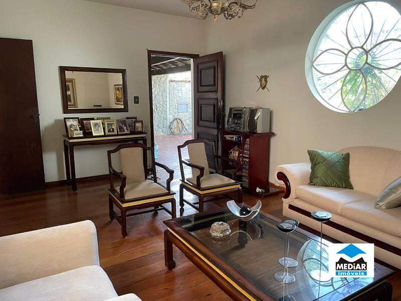 Casa à venda com 4 quartos, 273m² - Foto 5