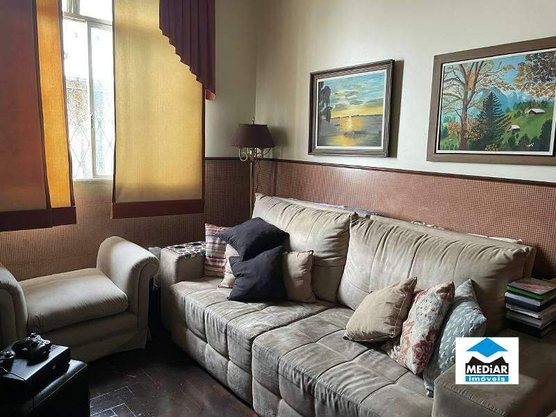 Casa à venda com 4 quartos, 273m² - Foto 6