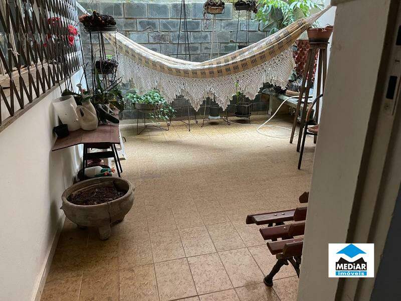 Casa à venda com 4 quartos, 273m² - Foto 7