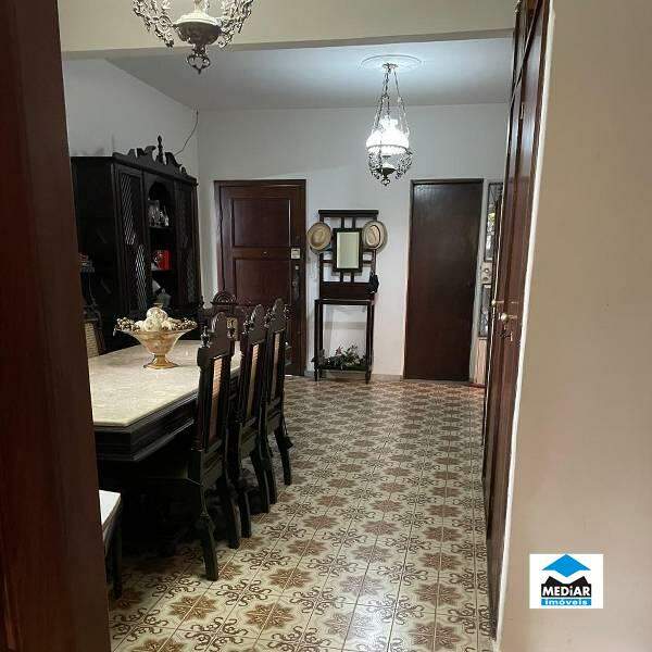 Casa à venda com 4 quartos, 273m² - Foto 9