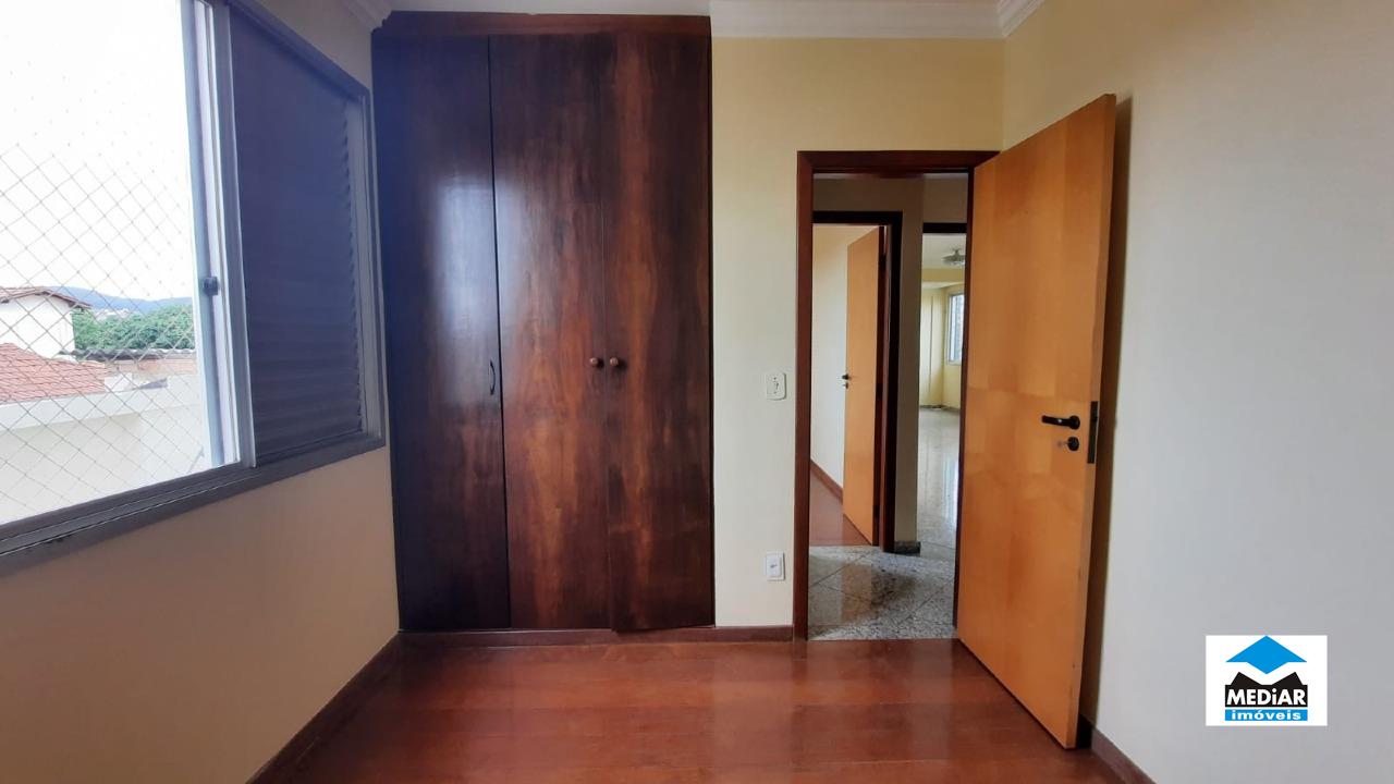 Apartamento à venda com 3 quartos, 86m² - Foto 12