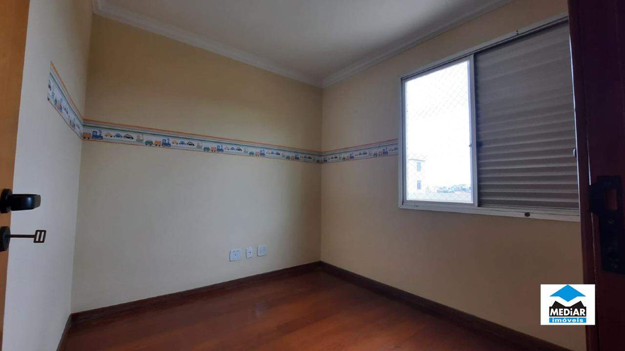 Apartamento à venda com 3 quartos, 86m² - Foto 14