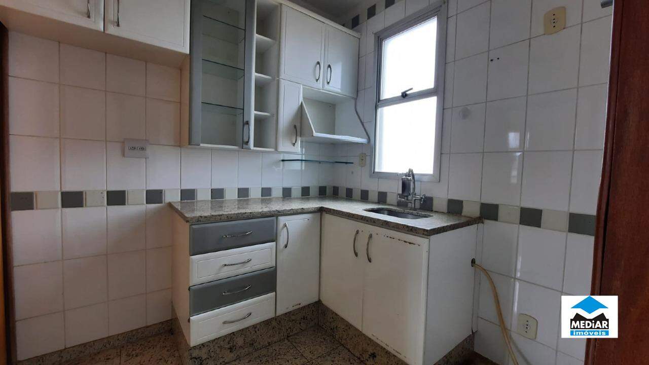 Apartamento à venda com 3 quartos, 86m² - Foto 17