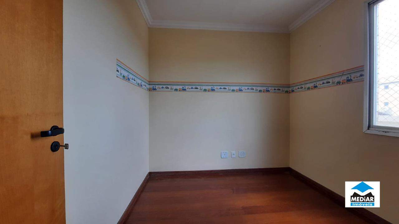 Apartamento à venda com 3 quartos, 86m² - Foto 13