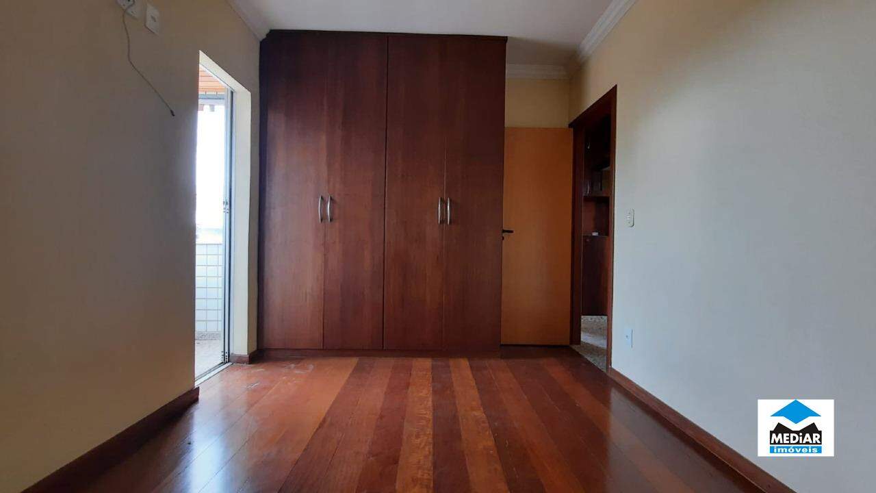 Apartamento à venda com 3 quartos, 86m² - Foto 5