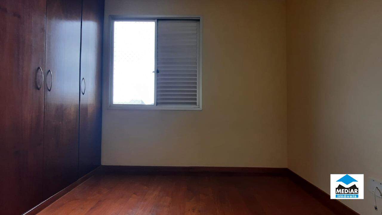 Apartamento à venda com 3 quartos, 86m² - Foto 11