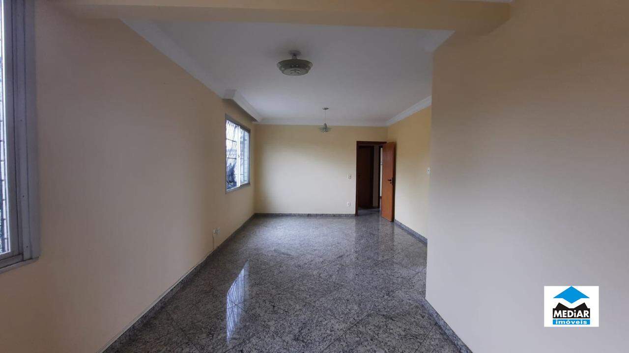 Apartamento à venda com 3 quartos, 86m² - Foto 1