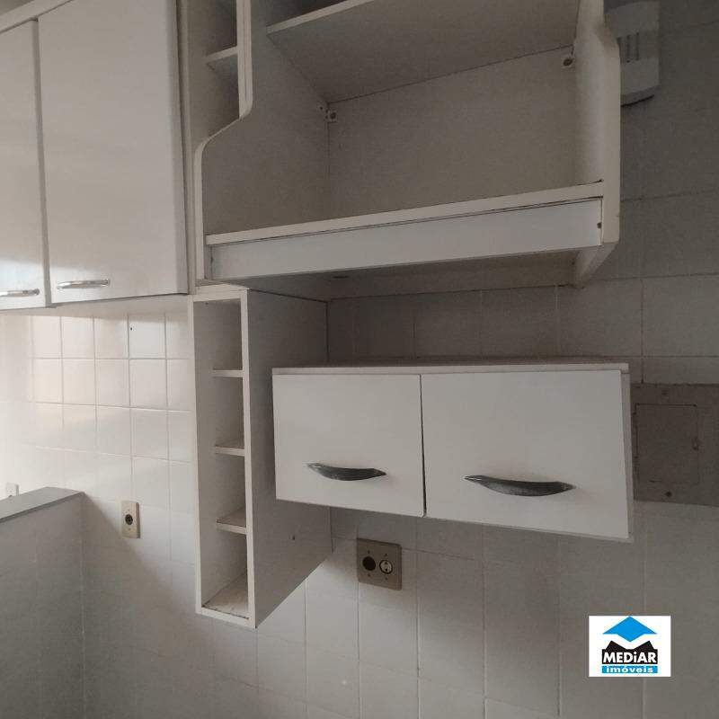 Apartamento à venda com 3 quartos, 60m² - Foto 12