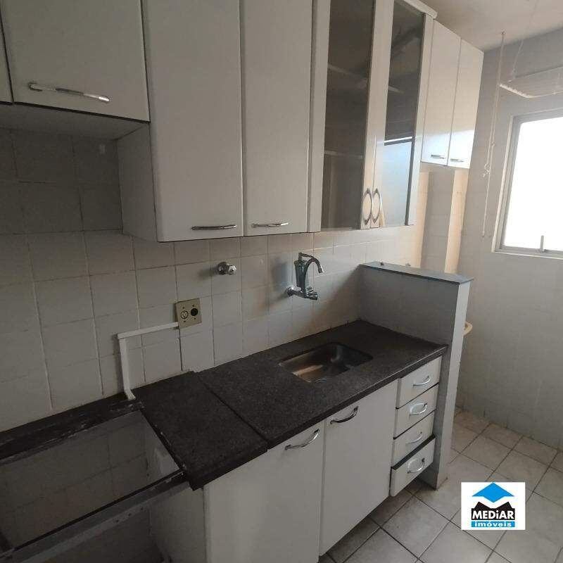 Apartamento à venda com 3 quartos, 60m² - Foto 9