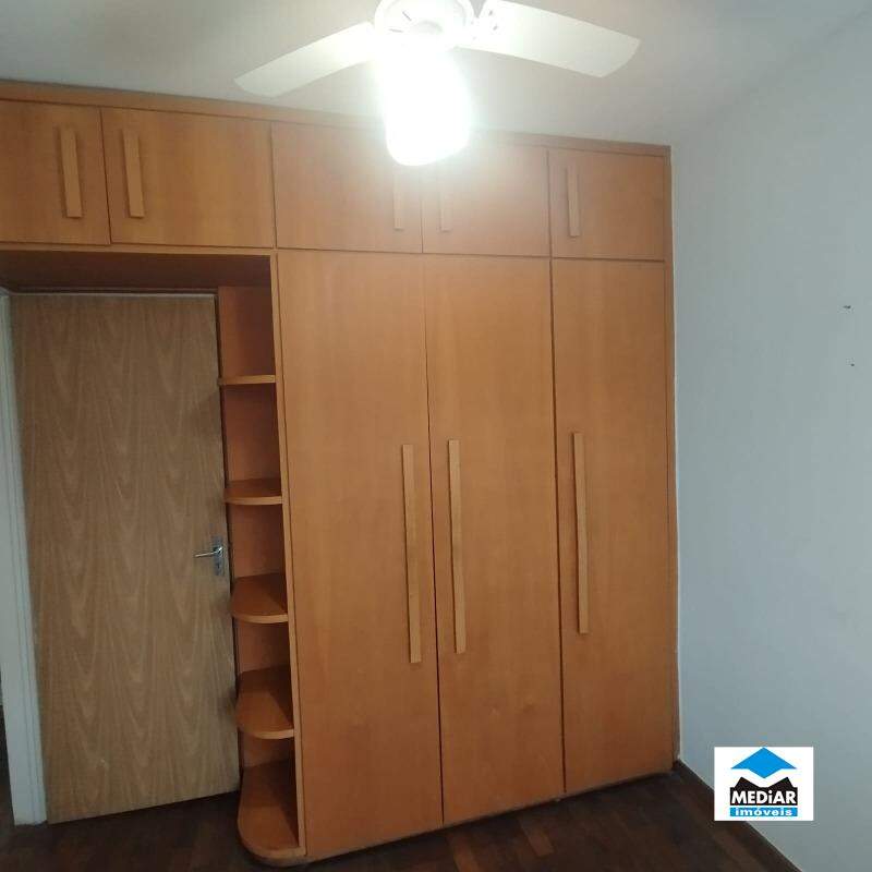 Apartamento à venda com 3 quartos, 60m² - Foto 3