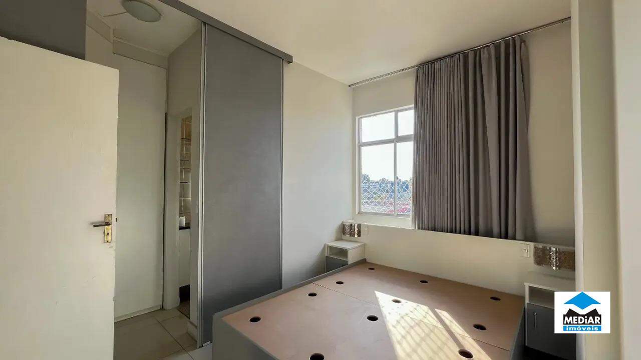 Apartamento à venda com 2 quartos, 104m² - Foto 4